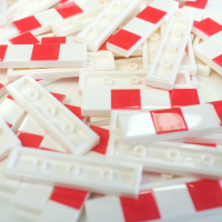 Tile 1x4 White Red Squares 1